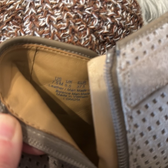 Franco Sarto Dakota Suede Ankle Bootie Tan 7.5 - Picture 10 of 12